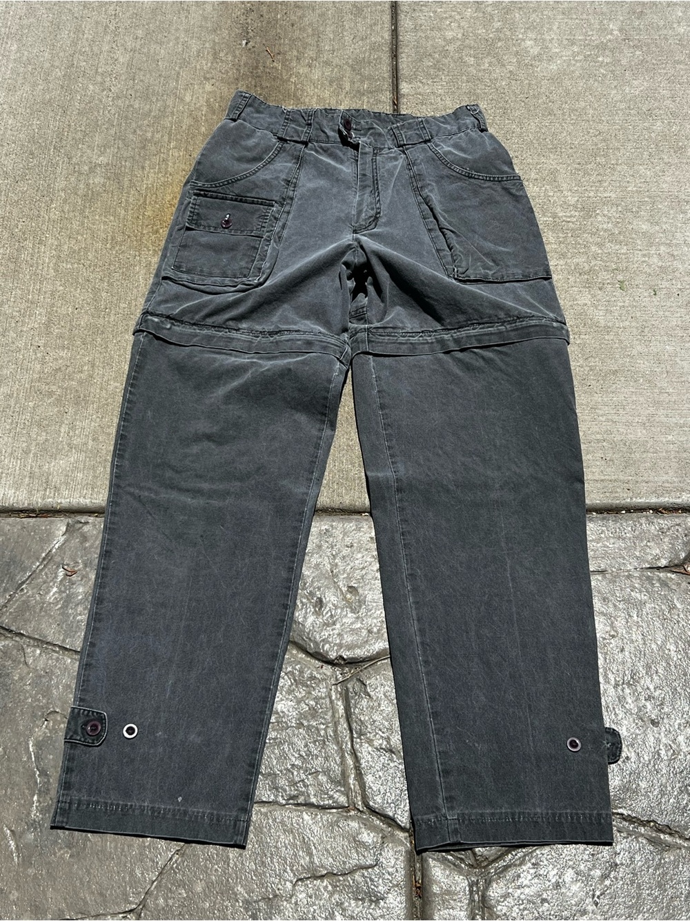 Men’s Gray Cabela’s Gray Cargo Pants With Zip Pant Legs